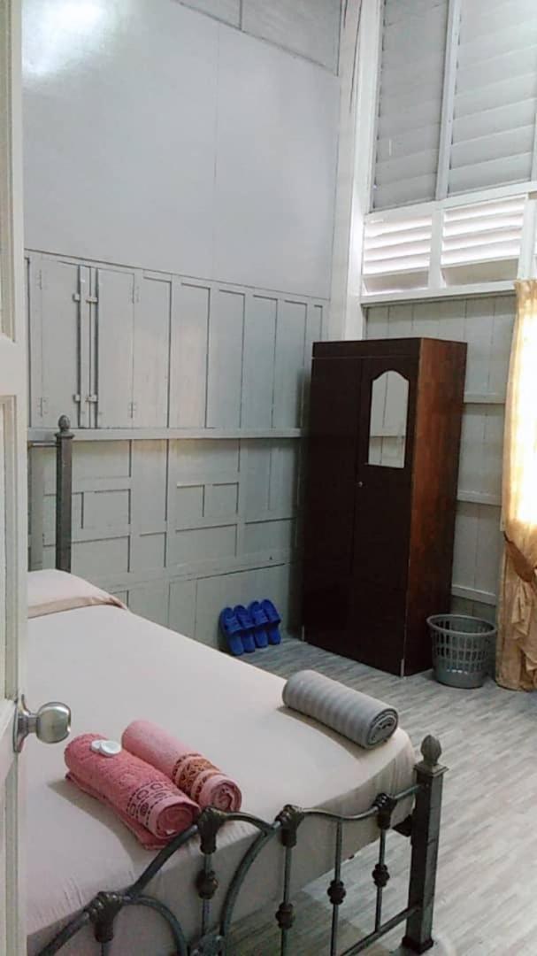 Ila Homestay Kuala Besut Jetty Eksteriør bilde
